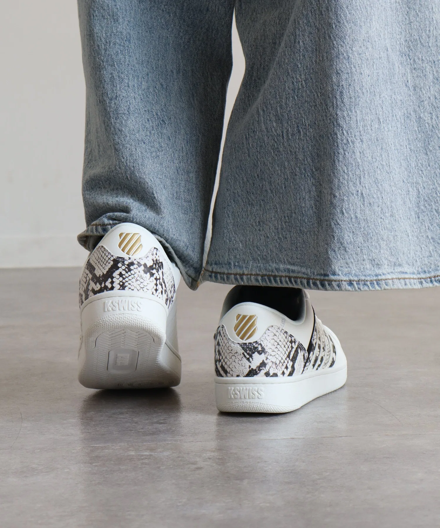 Мужские кожаные кеды K-SWISS с тиснением чёрные — фото 3