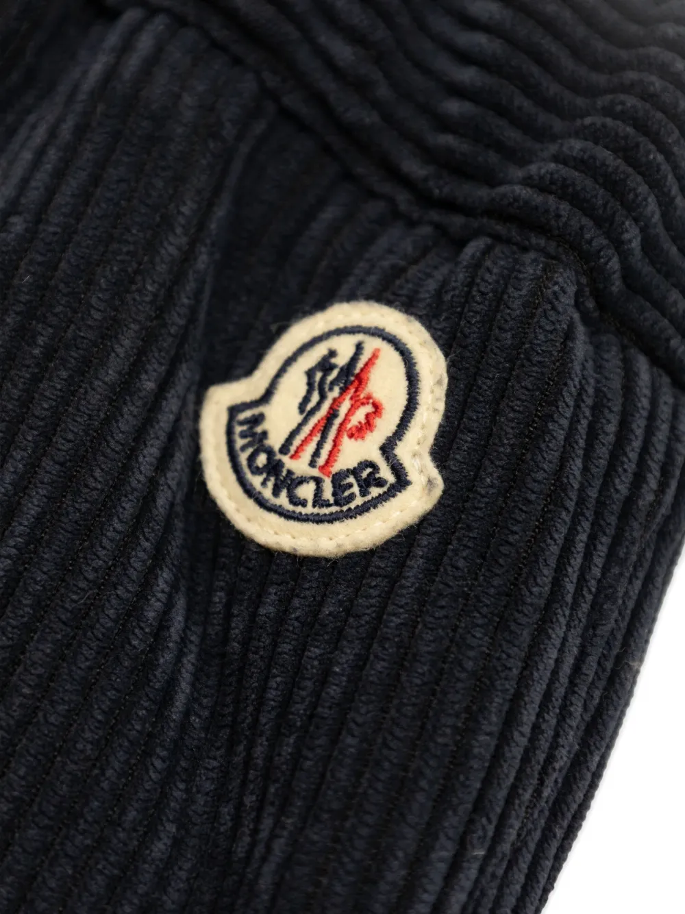 Вельветовые брюки с накладными карманами Moncler Enfant, черный — фото 3