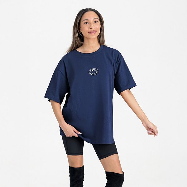 

Женская футболка Oversized Back at Ya Penn State Nittany Lions в темно-синем цвете Gameday Couture, Бежевый, Женская футболка Oversized Back at Ya Penn State Nittany Lions в темно-синем цвете Gameday Couture