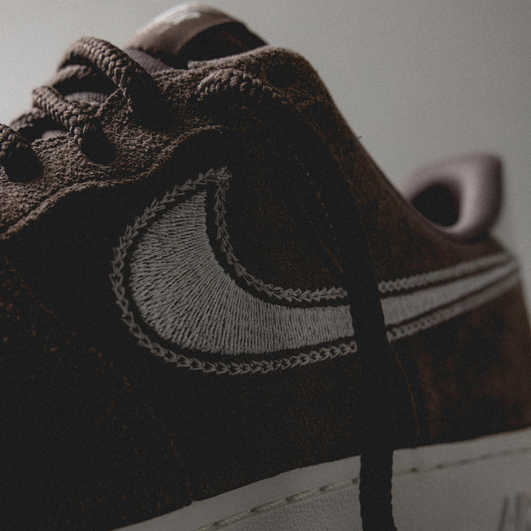 

Кроссовки air force 1 '07 lv8 Nike, коричневый