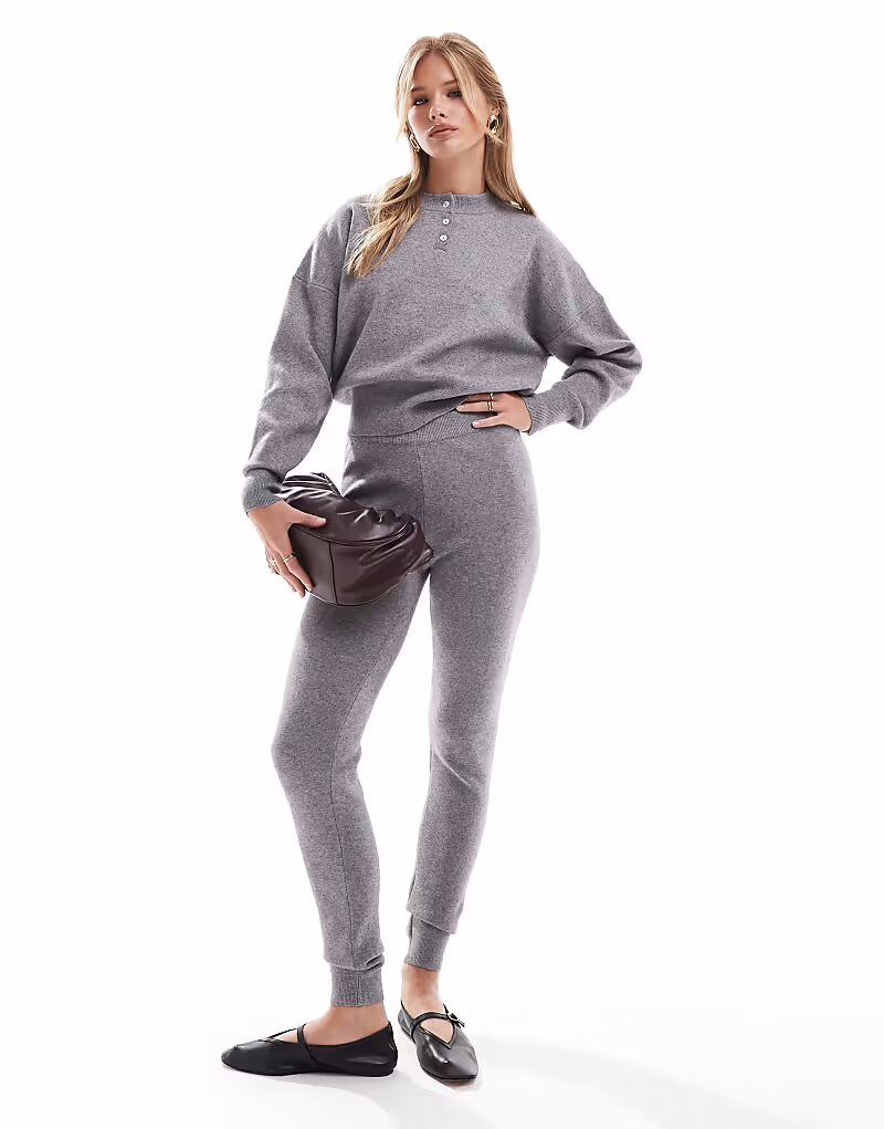 

Трикотажные леггинсы ASOS DESIGN серого цвета