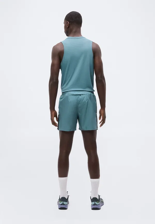 Шорты спортивные Nike Performance, цвет минеральный сланец/черная ель — фото 3