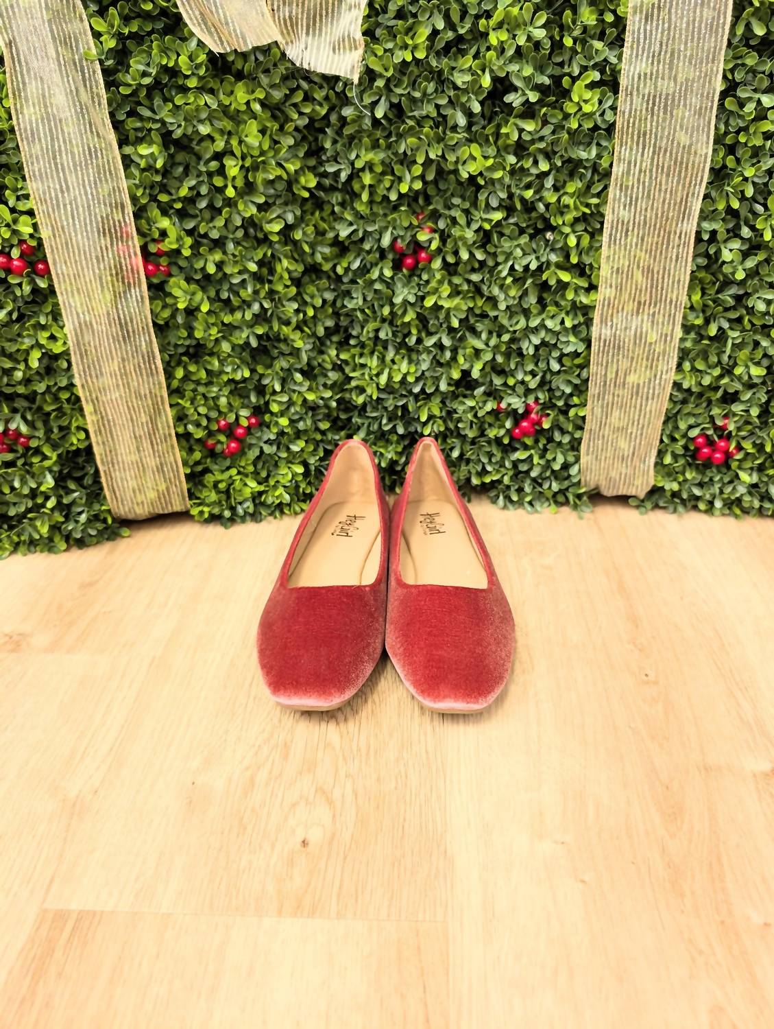 Туфли на плоской подошве Over It в цвете Blush Corkys Footwear, красный — фото 2