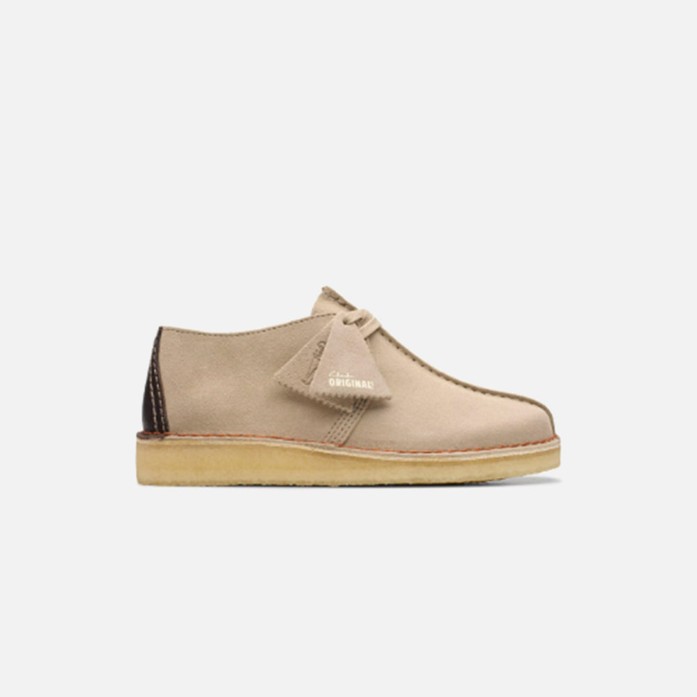 

Ботинки Clarks Desert Trek, цвет Sand Suede