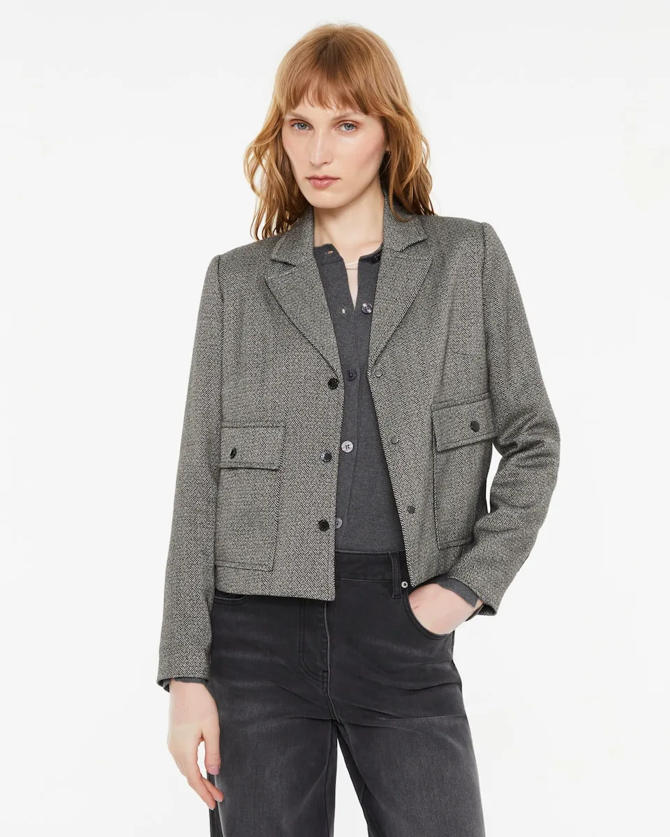 

Женская короткая куртка с узором «елочка» Andam, серый