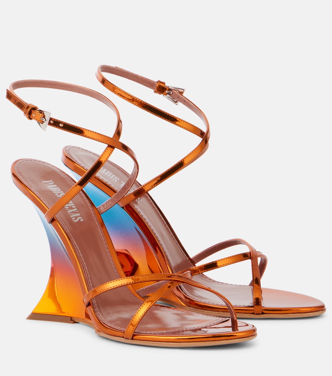 Босоножки Nina 105 из зеркальной кожи на танкетке Paris Texas, Orange Sunset
