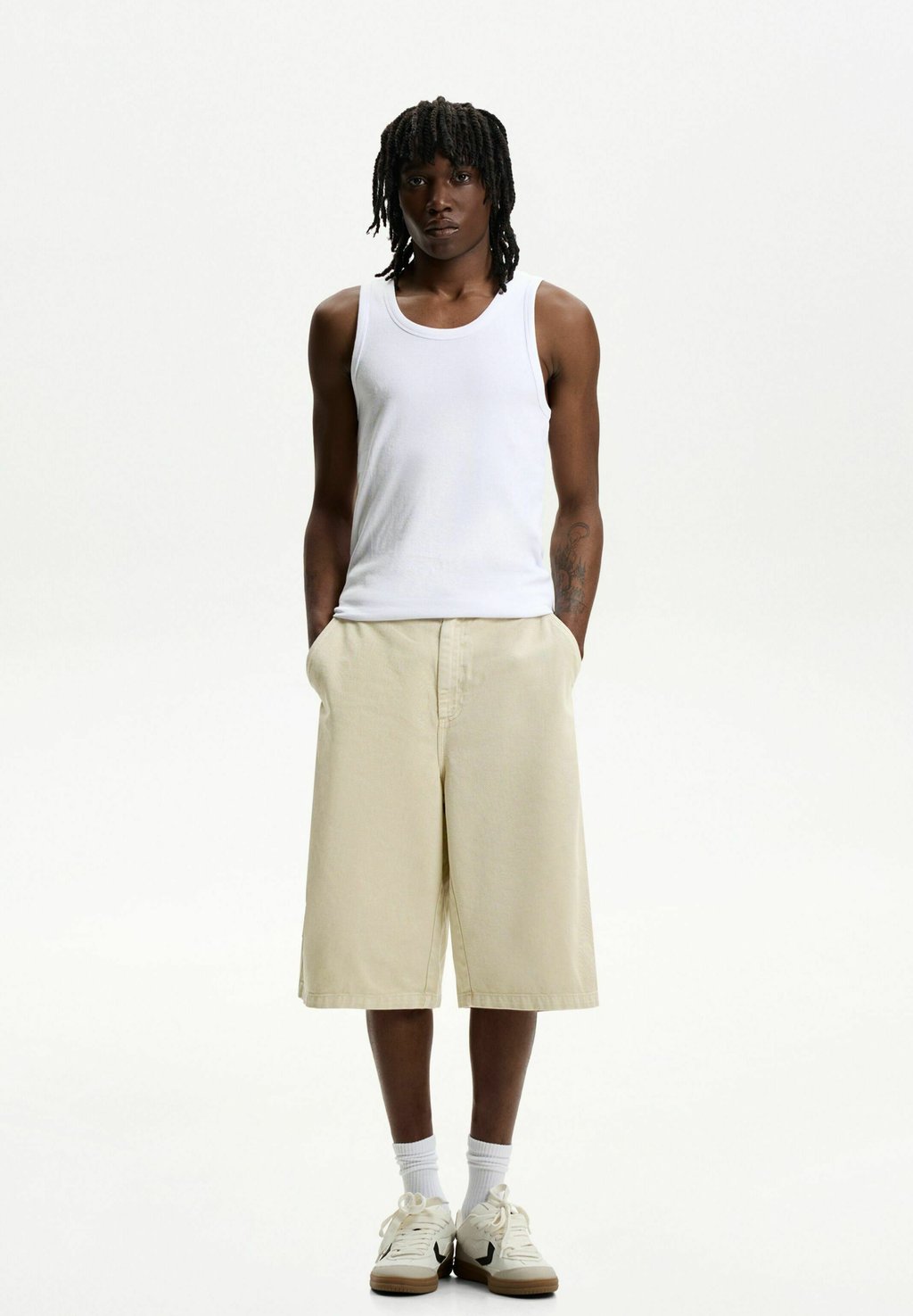

Шорты CARPENTER SKATER Bershka, песочный