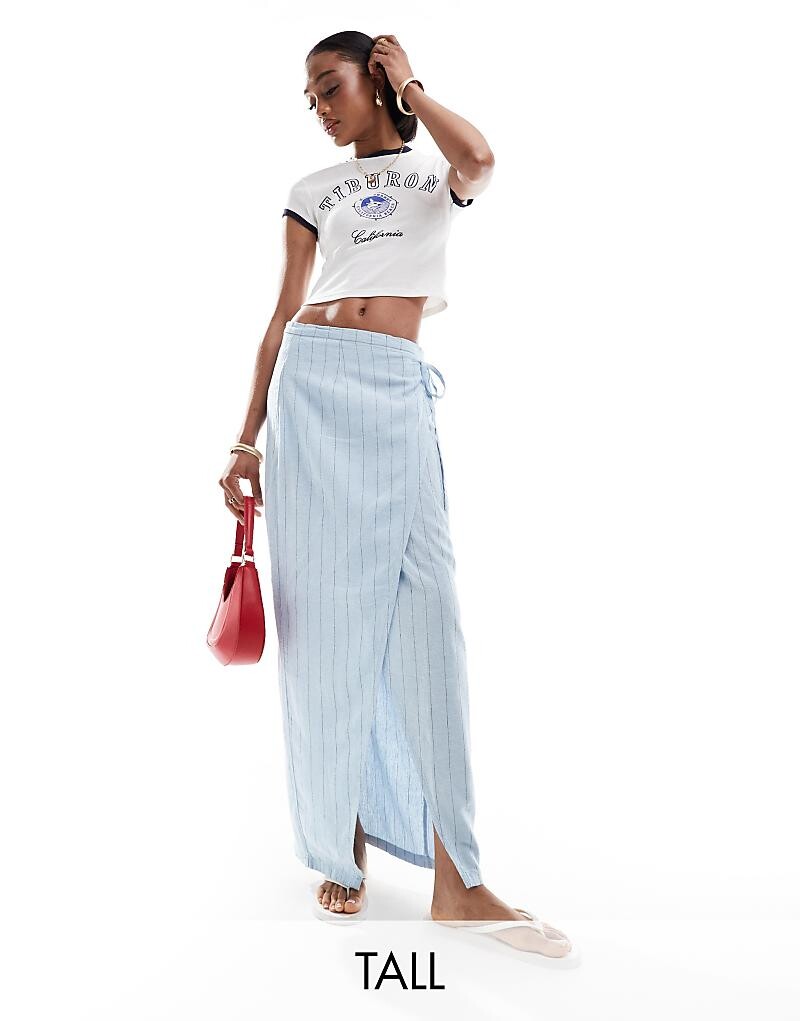 

Vero Moda Tall – Юбка миди с запахом бледно-голубого цвета в тонкую полоску