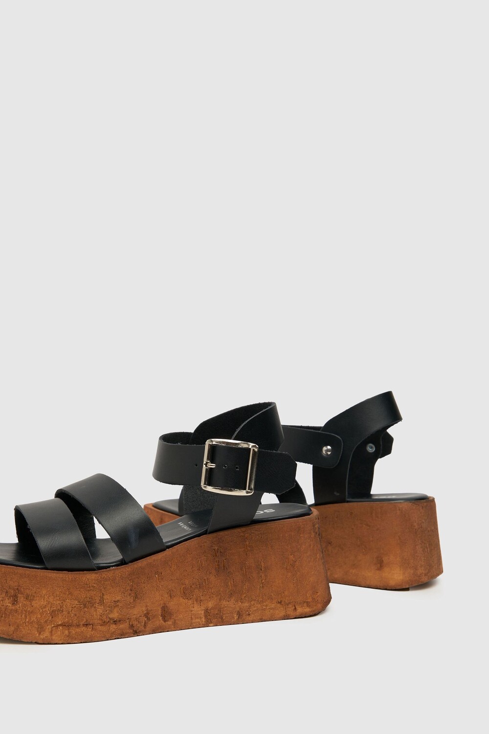 

Туфли Viola на пробковой танкетке Schuh, черный