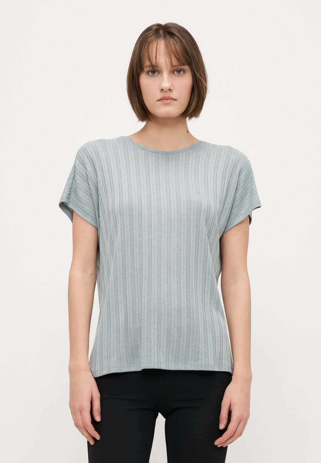 

Футболка с принтом ONLIRINA O NECK ONLY Tall, светло-зеленый