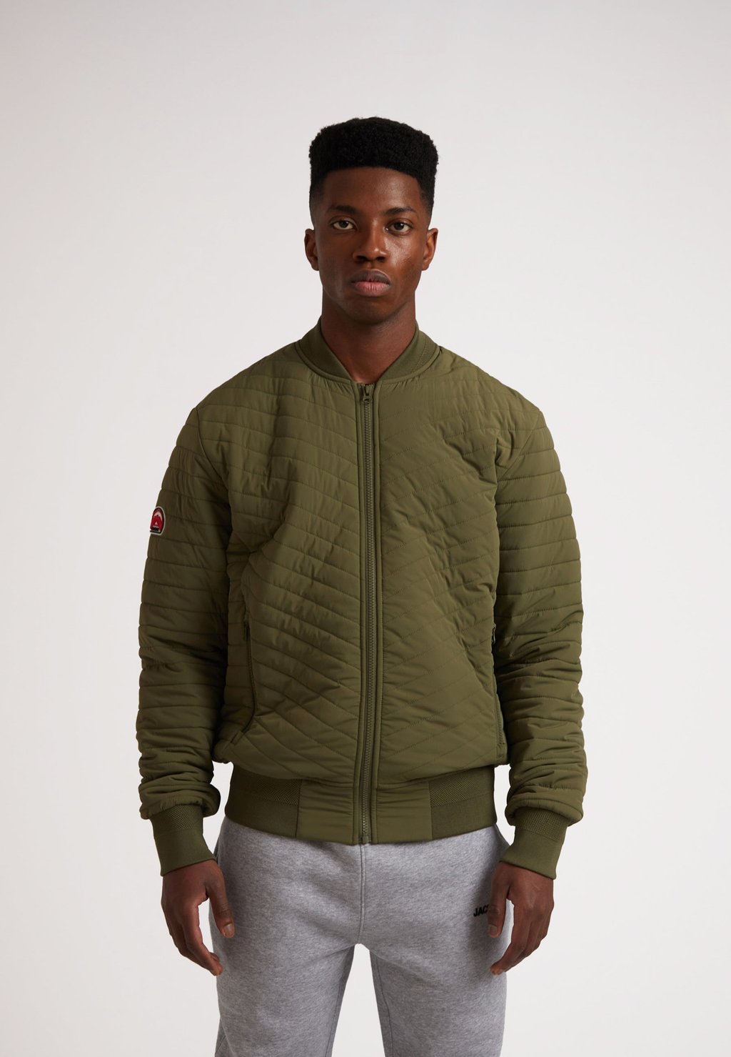 

Легкая куртка THERMOLITE BOMBER JACK1T, оливковый