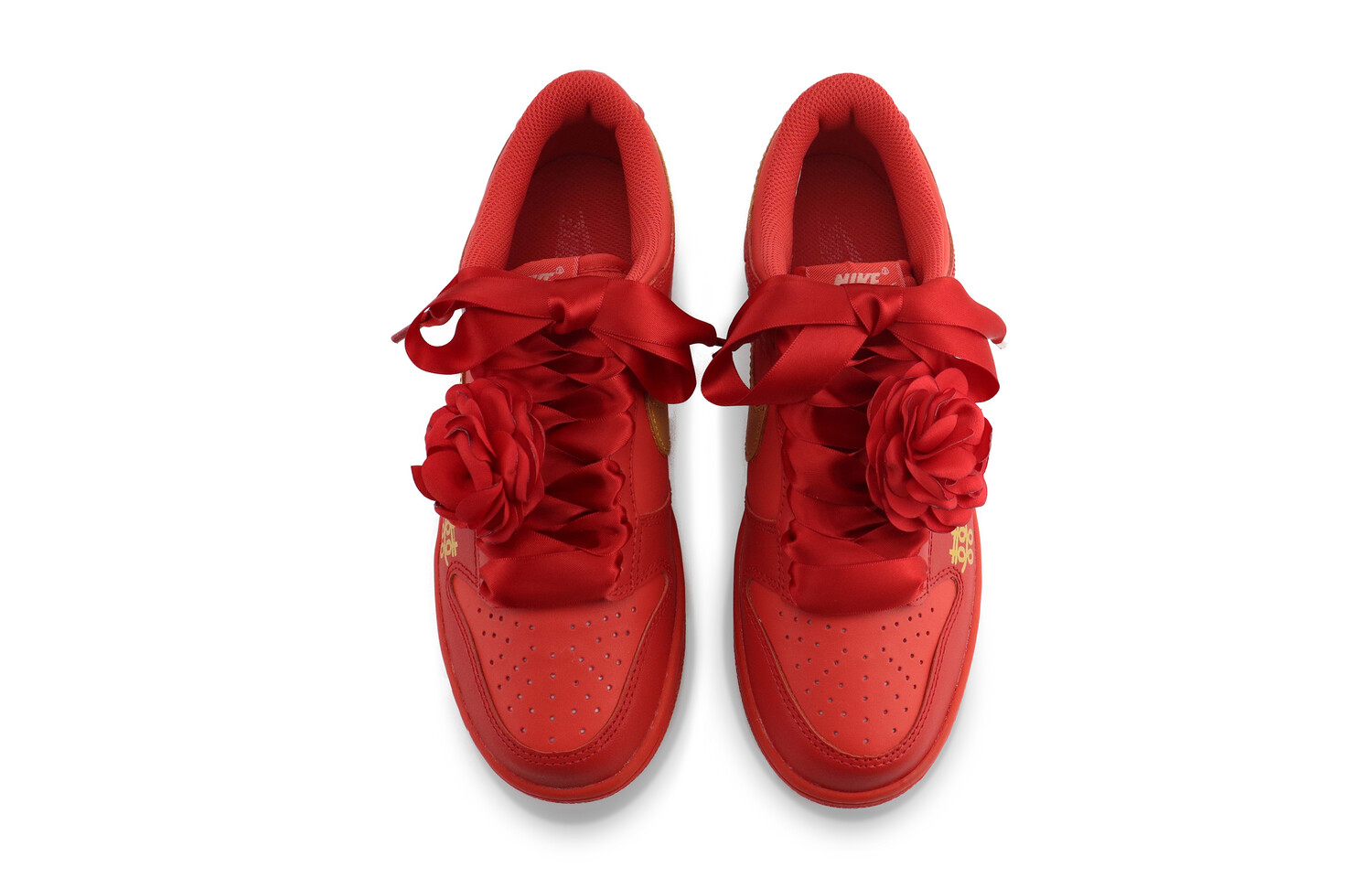 

Кроссовки Nike Dunk Skateboarding Shoes Women's Low-top Red/Yellow, красный