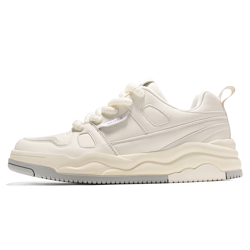 

Износостойкие низкие мужские кроссовки VIIEAS, White