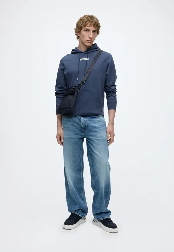 Толстовка Calvin Klein, темный деним — фото 2