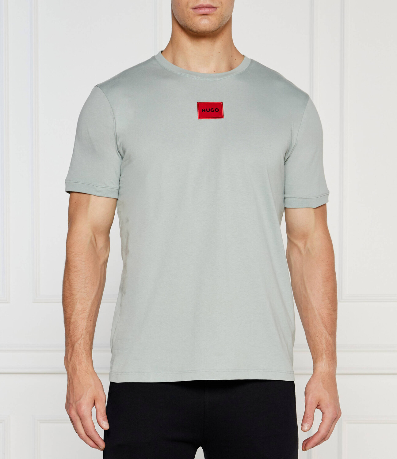 

Футболка HUGO Regular Fit, зеленый