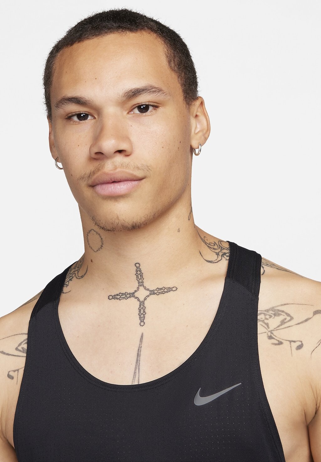 

Топ Fast Singlet Nike, черный/(светоотражающий серебристый)
