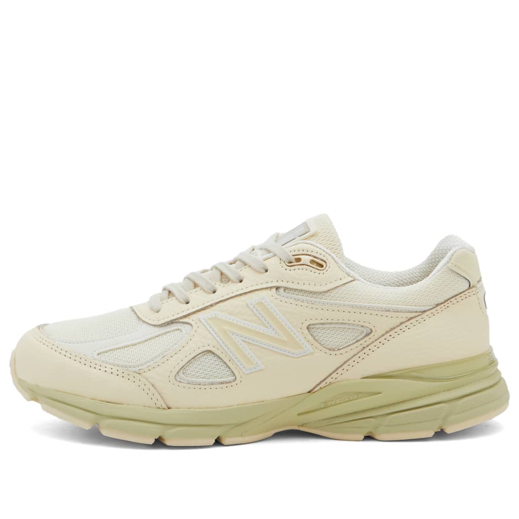 

Кроссовки U990Bo4 New Balance, бежевый