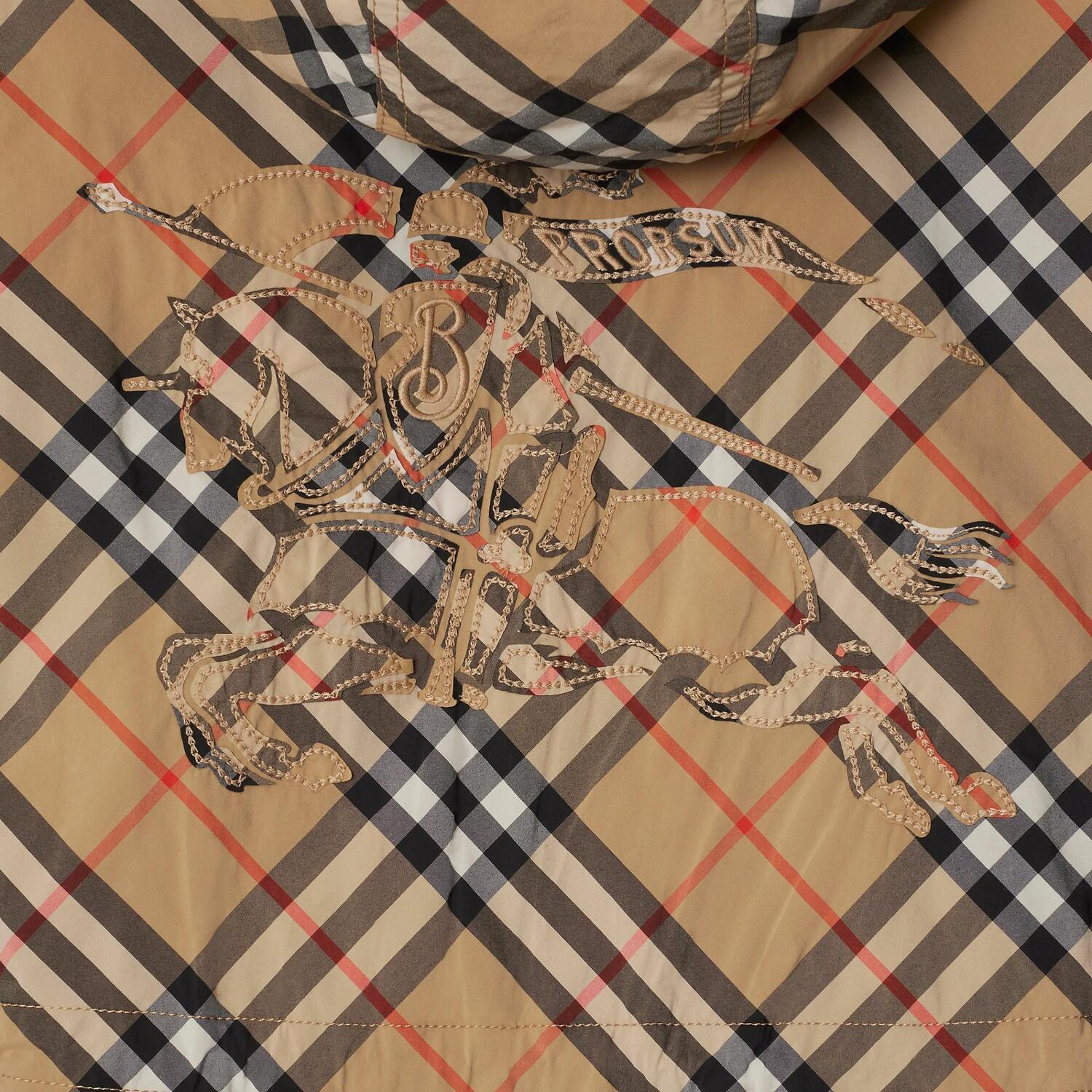 

Новая клетчатая куртка с капюшоном Burberry, песочная