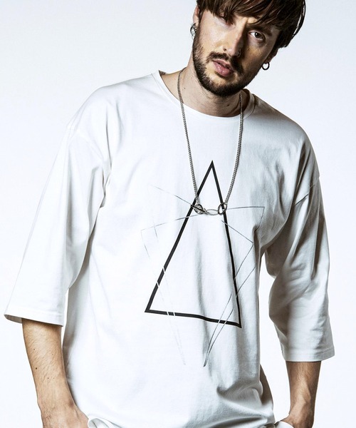 

Футболка с геометрическим принтом, оверсайз NO ID., белый