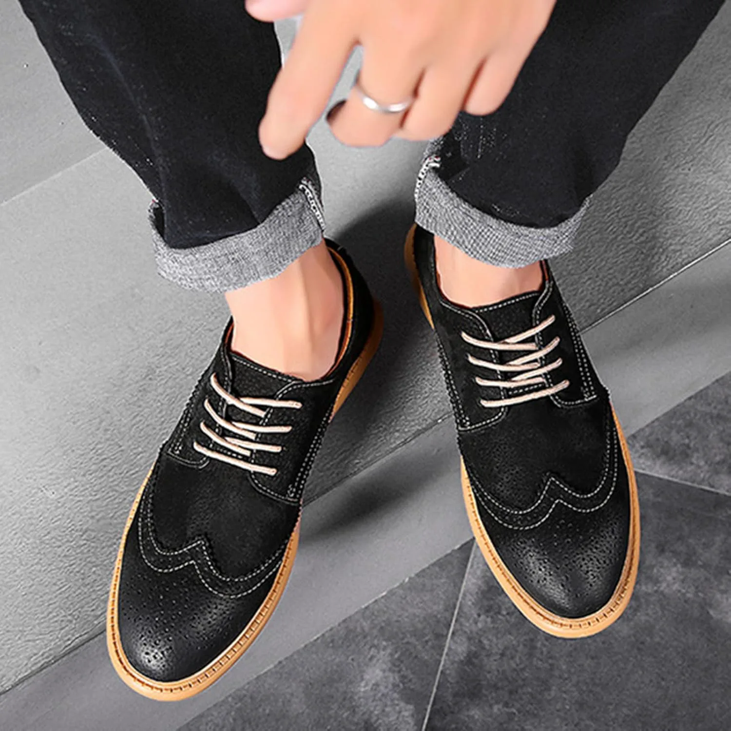 Мужские оксфорды с крыльями Brogue из замшевой кожи, модные туфли с резным рисунком, округлый носок, шнуровка, низкие деловые и повседневные туфли Derby GLBDU, черный — фото 4