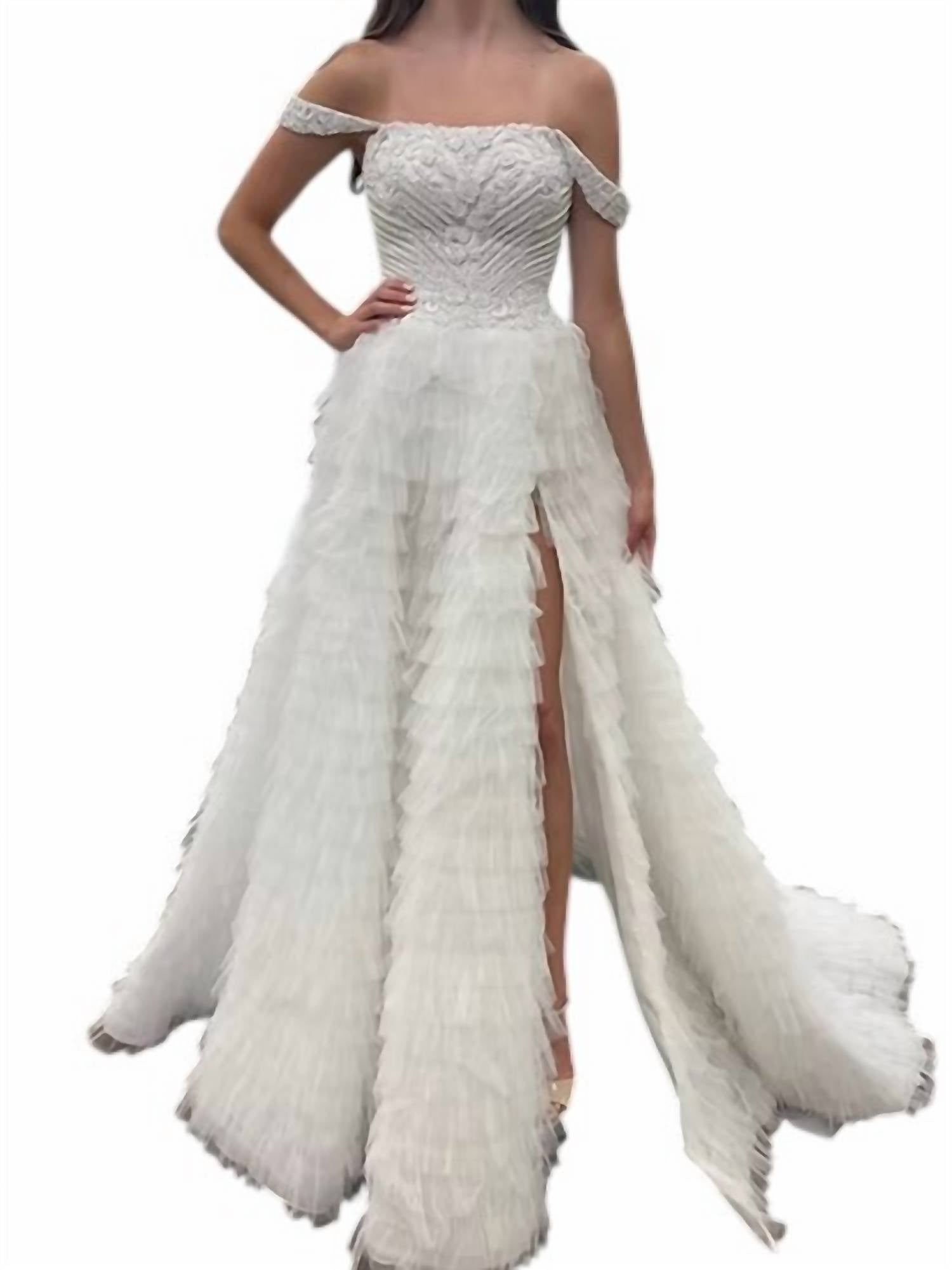 

Расшитое платье-трапеция из тюля с открытыми плечами в цвете айвори Sherri Hill, слоновая кость