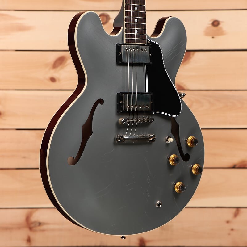 

Электрогитара Gibson PSL 1961 ES-335 Ultra Light Aged - Silver Poly/Sparkling Burgundy - 130668 - PLEK'd