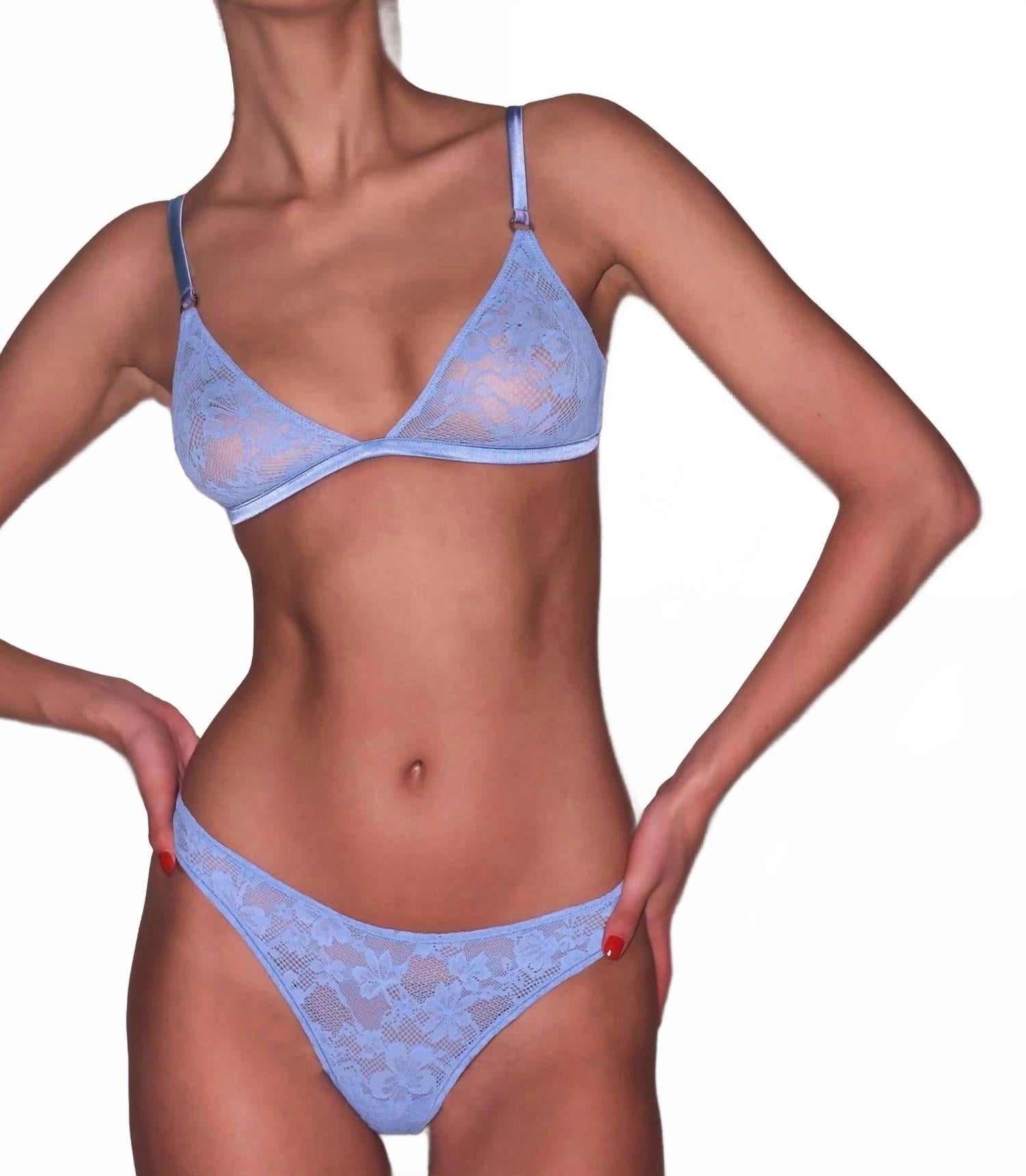 

Джинсово-голубой треугольный бюстгальтер из стрейч-кружева Fleur Du Mal