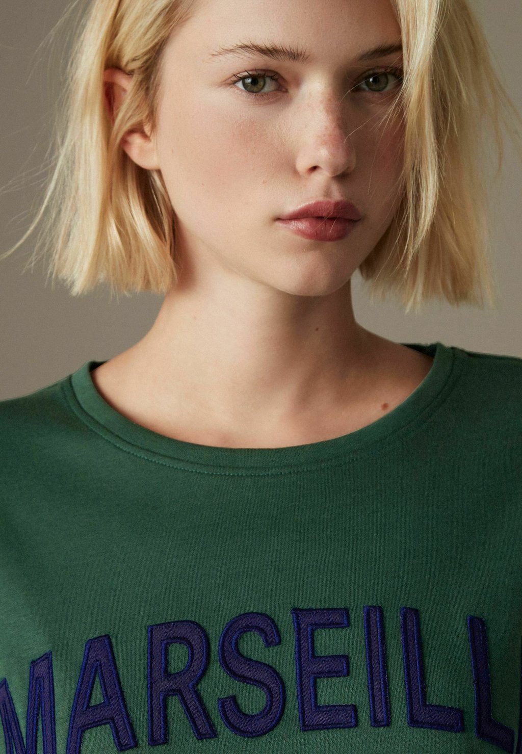 

Топ с длинными рукавами HEAVYWEIGHT GRAPHIC REGULAR FIT Next, зеленый