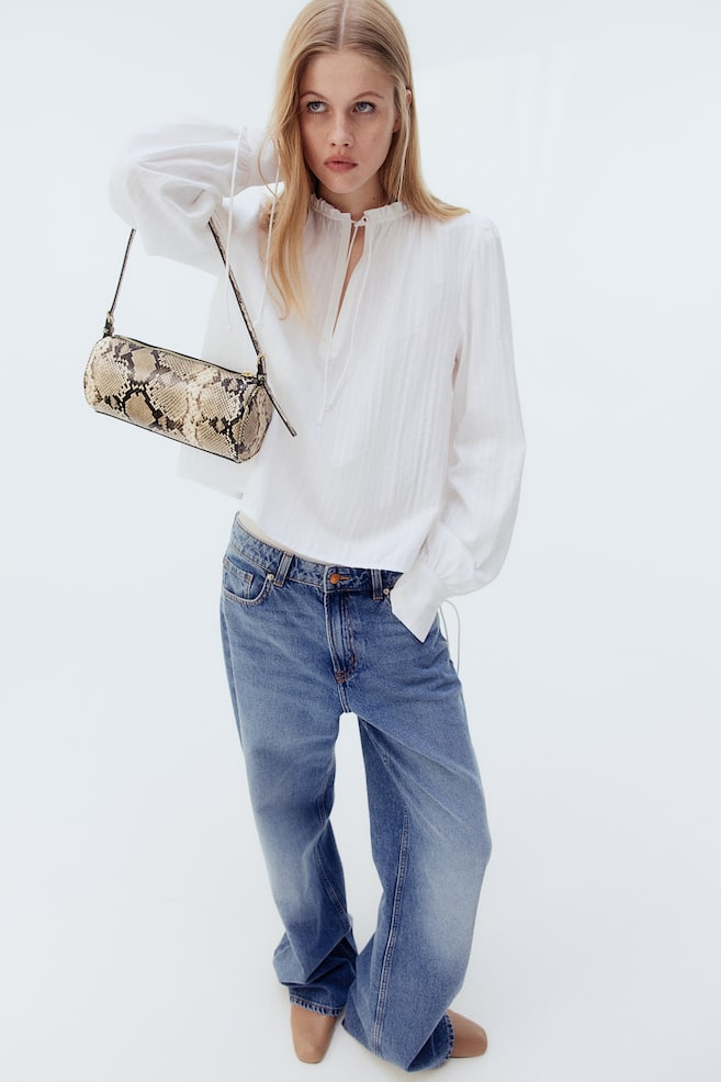 

Хлопковая блузка с завязкой H&M, белый