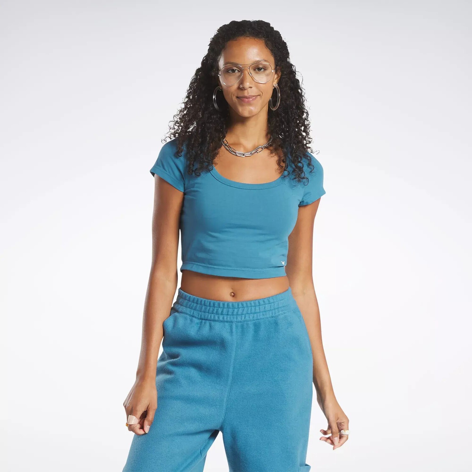 

Укороченная футболка Classics из джерси Reebok, стальной синий