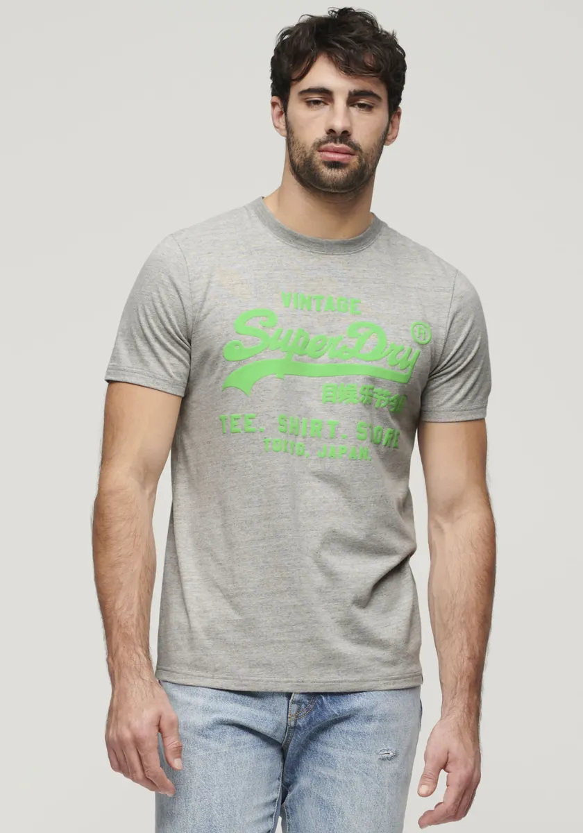 

Рубашка с принтом Superdry "SD-NEON VL T SHIRT", зеленый