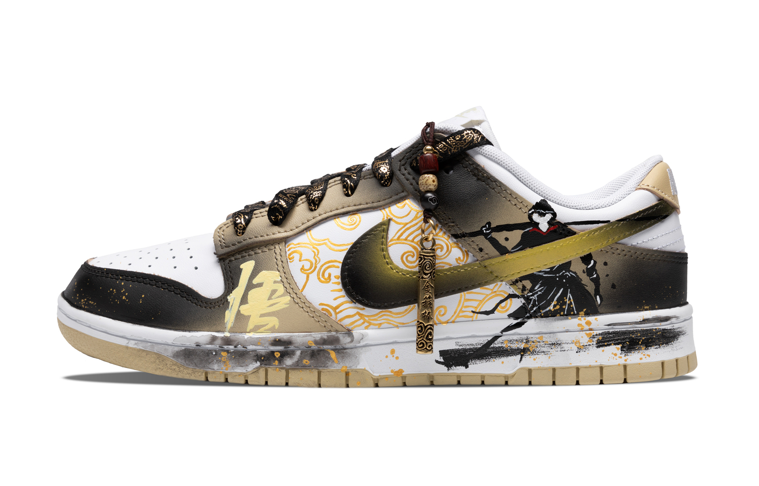 

Nike Dunk Low-Top Skateboard Shoes Men's Black Gold