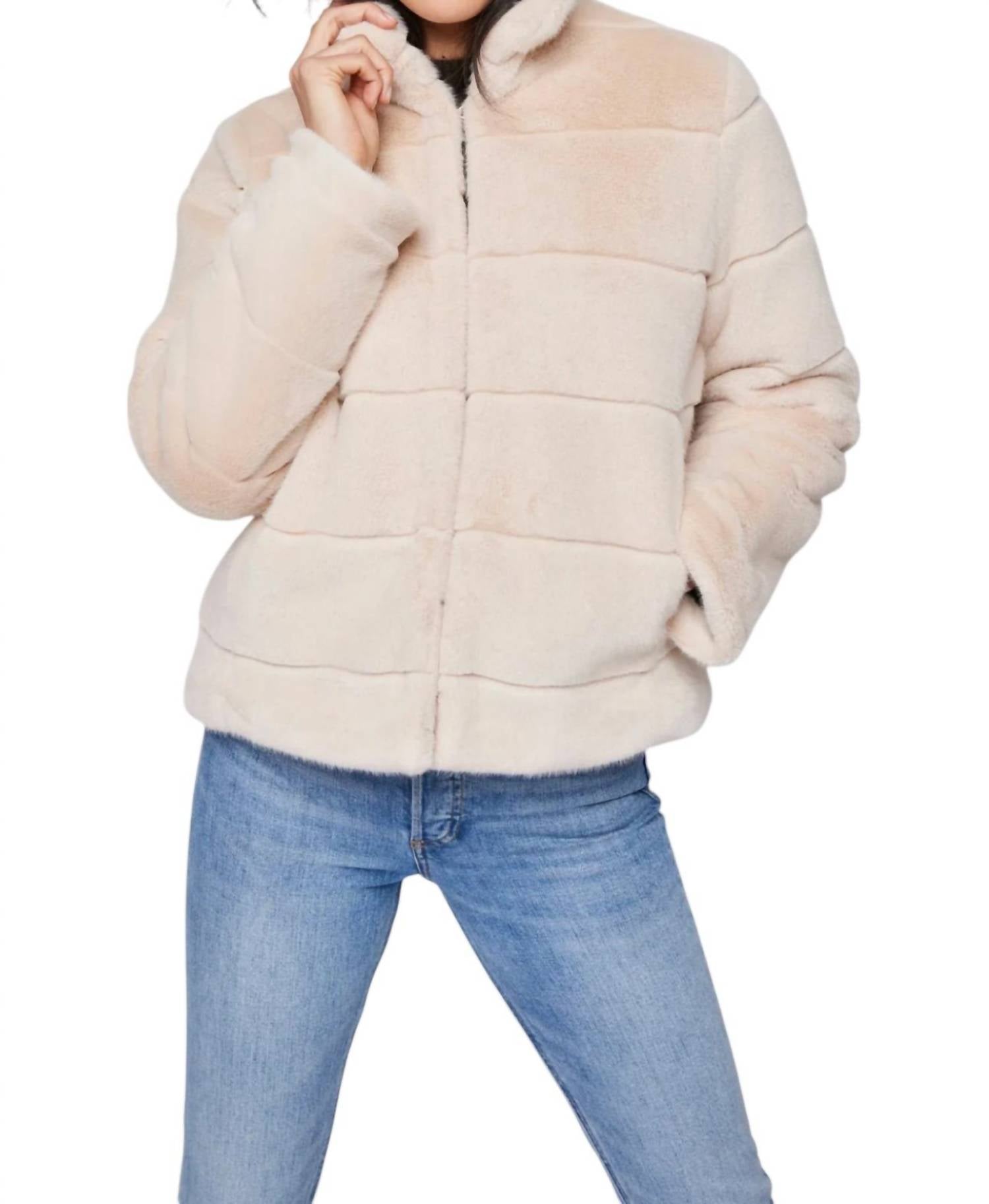 

Пальто Ellington In Bone Gentle Fawn