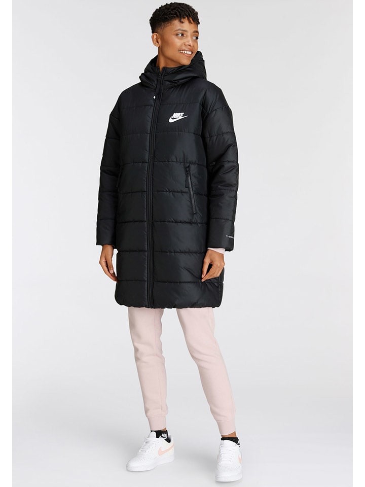 

Пуховик Nike Wintermantel, черный