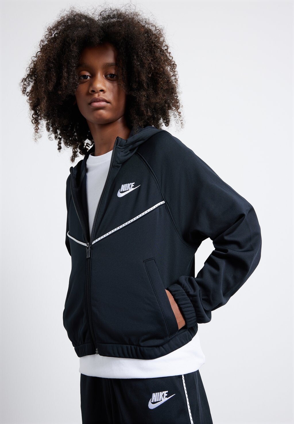 

Спортивная куртка Tracksuit Set Nike, цвет black/white