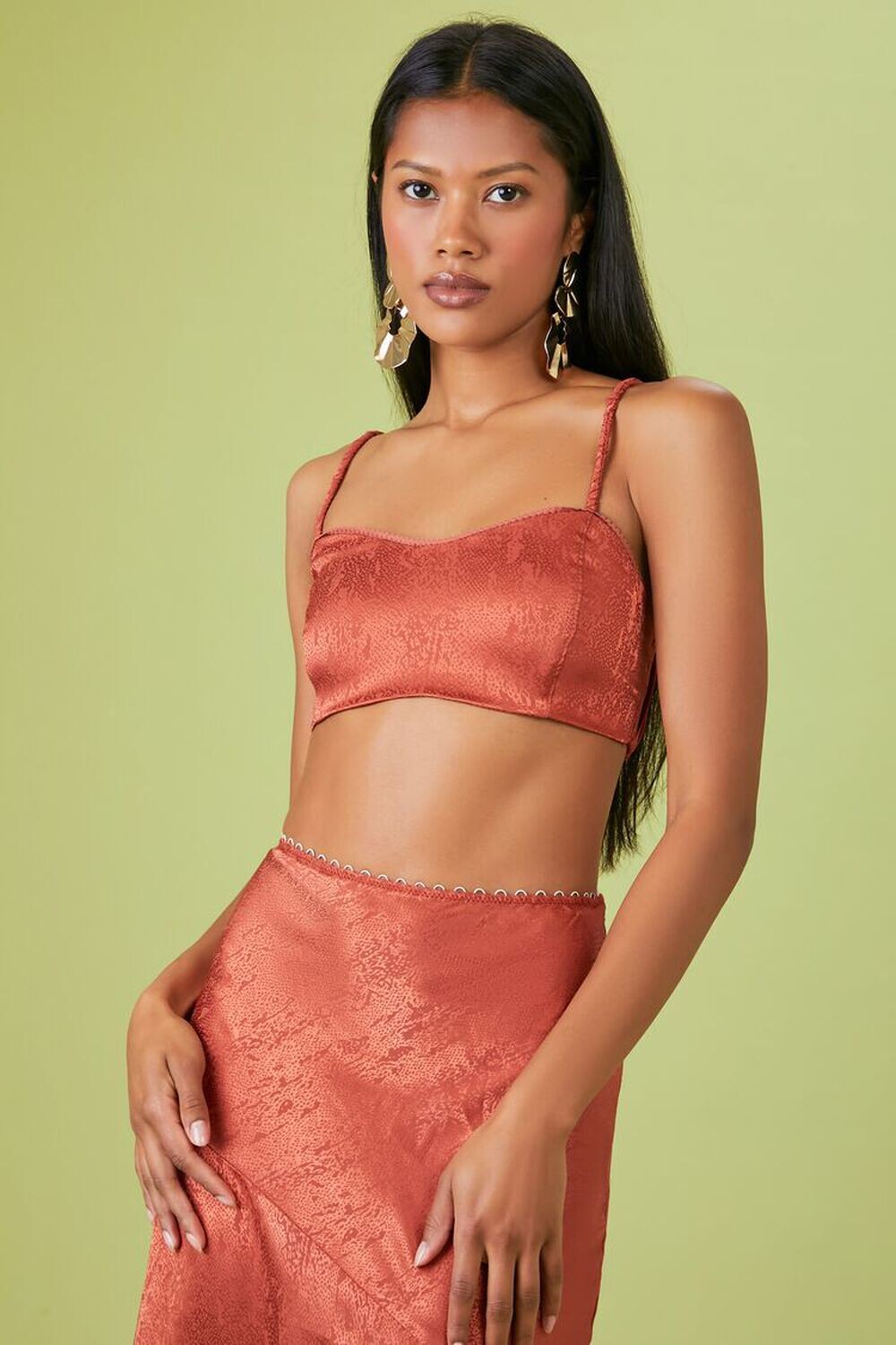 

Атласный бюстгальтер без косточек с животным принтом в форме сердца Forever 21