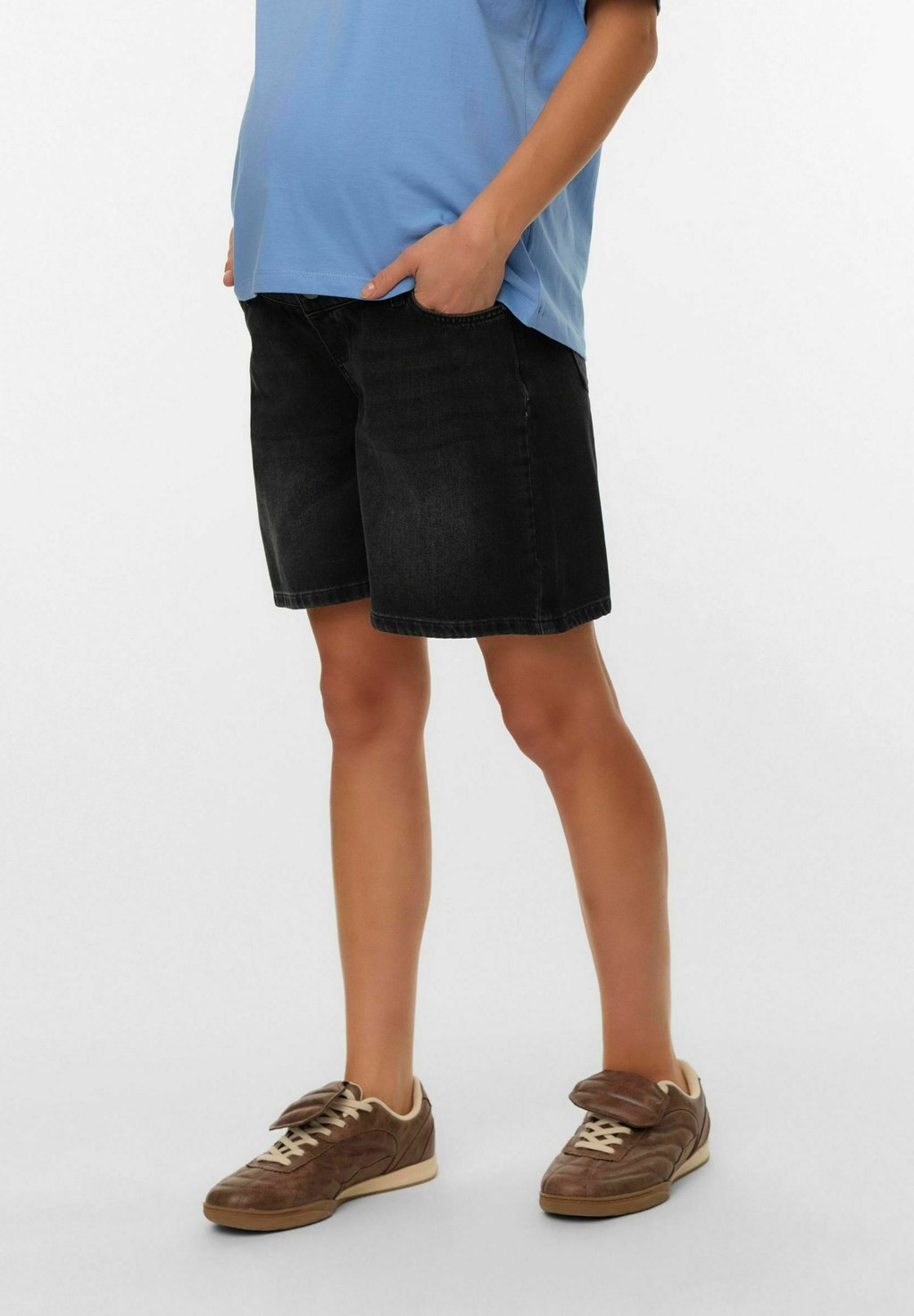 

Джинсовые шорты NORMAL GESCHNITTEN MID RISE 5-POCKET MAMALICIOUS, цвет Black Denim