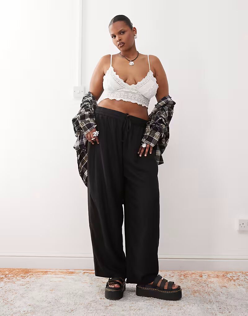 

Свободные брюки Noisy May Curve из льняной смеси черного цвета