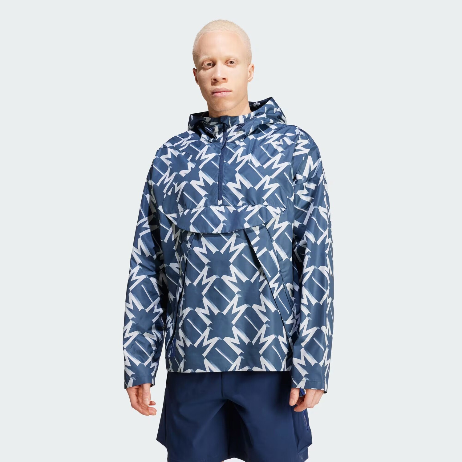 

Сезонная ветровка Manchester United на молнии до половины Adidas, цвет Night Indigo/Clear Onix