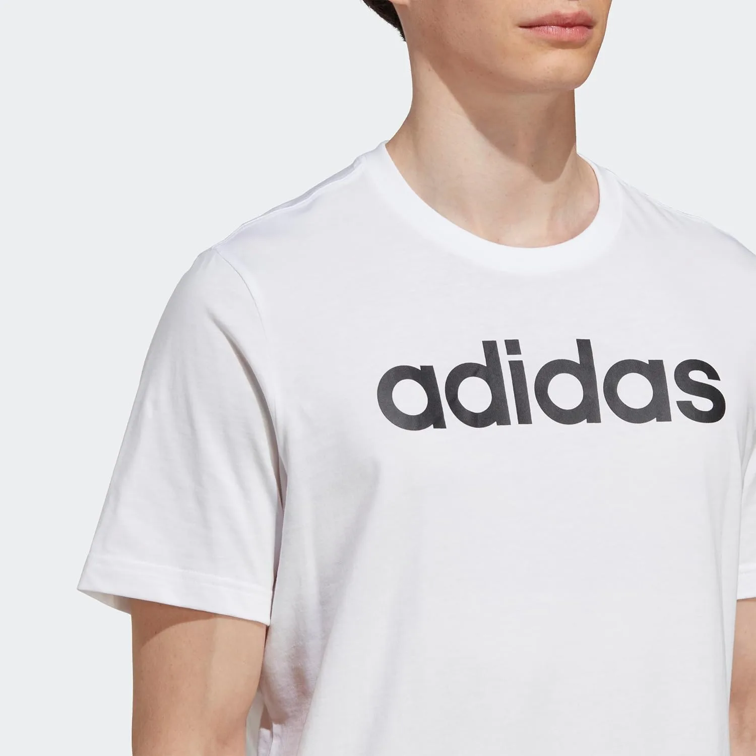 Футболка adidas Essentials с вышитым логотипом — фото 4
