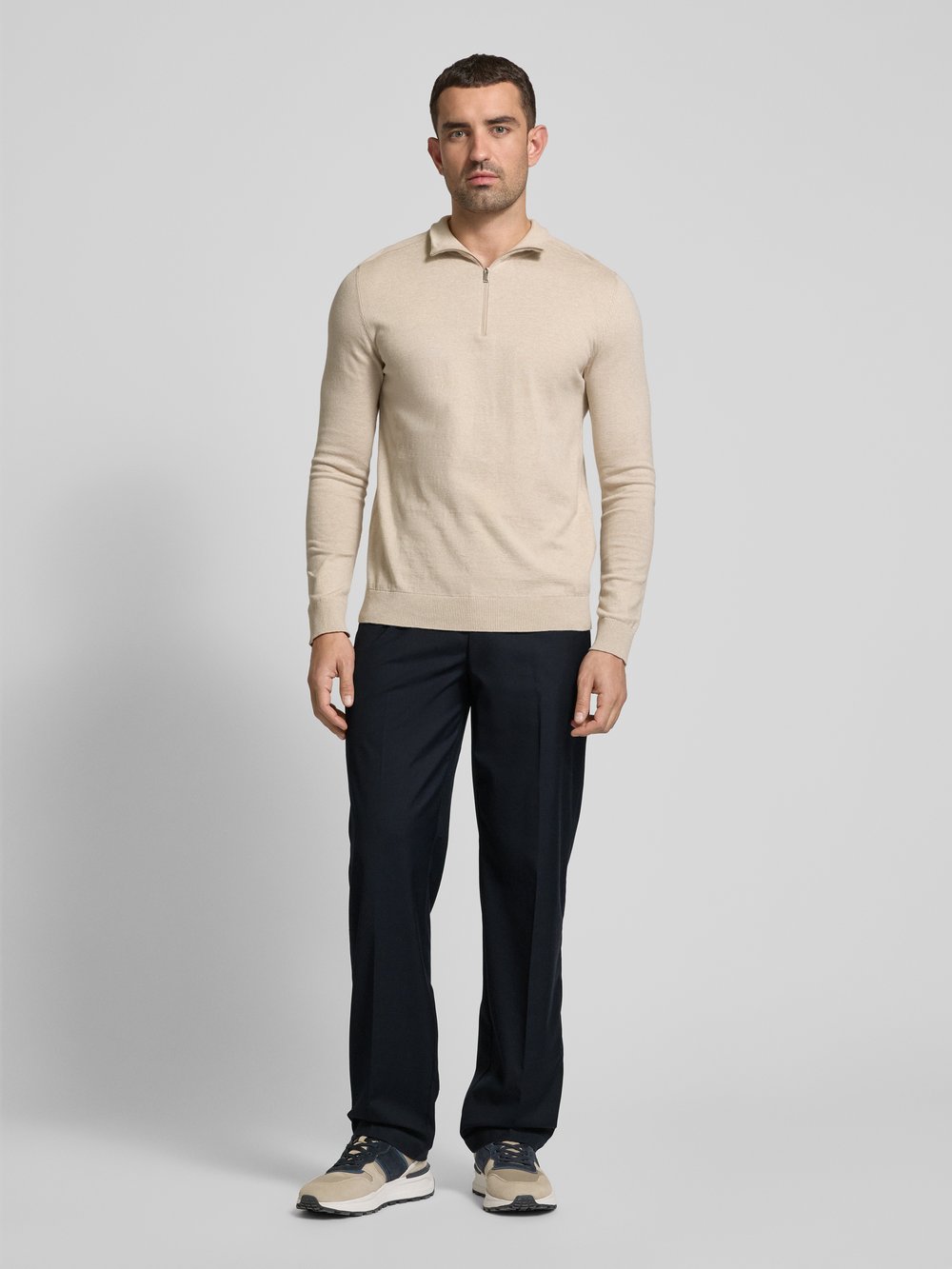 

Брюки прямого кроя с эластичным поясом ARMANI EXCHANGE