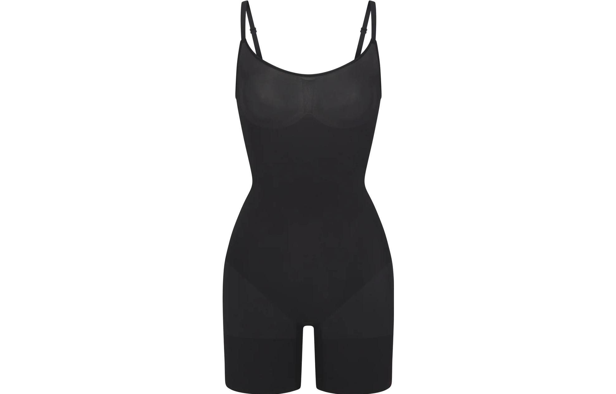 

Женский комбинезон SKIMS MID THIGH BODYSUIT ONYX/черный