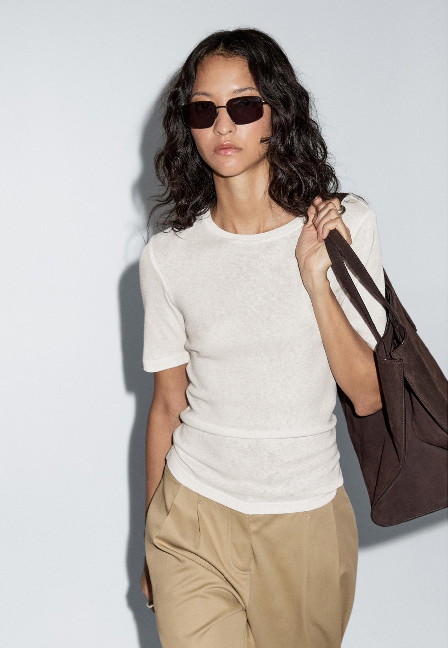 

Футболка Massimo Dutti SHORT SLEEVE WITH CREW NECK, Beige