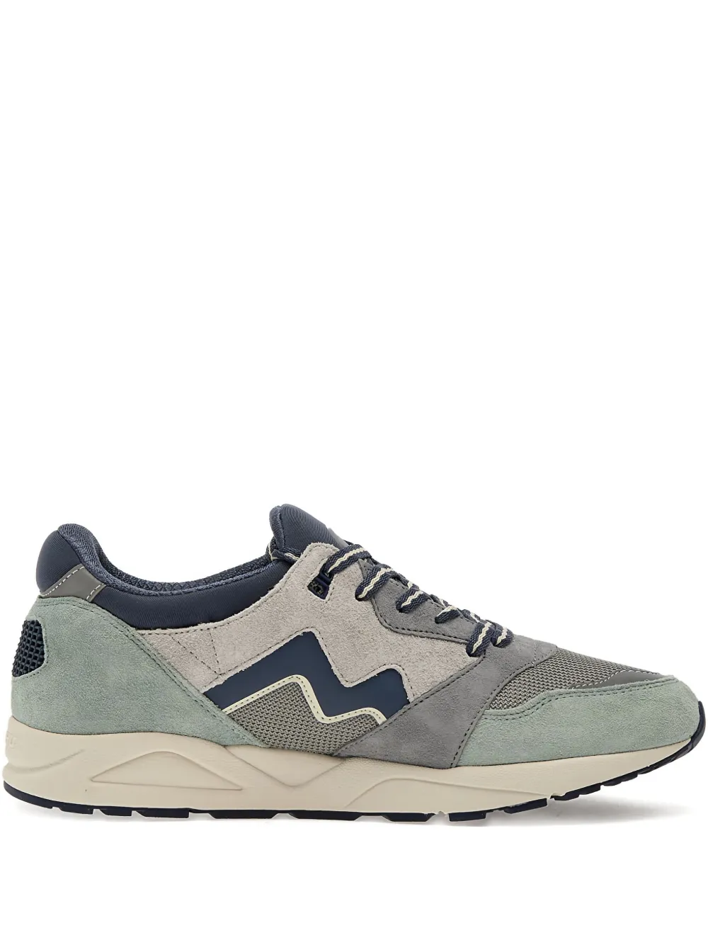 

Кроссовки Aria 95 из замши и кожи Karhu, серый