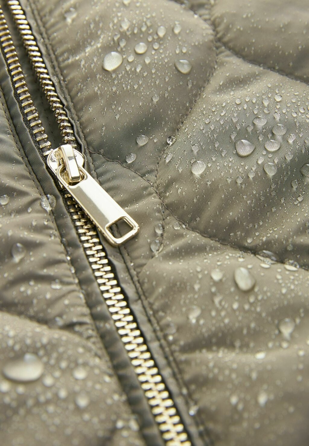 

Зимнее пальто SHOWER RESISTANT ONION QUILTED Next, зеленый