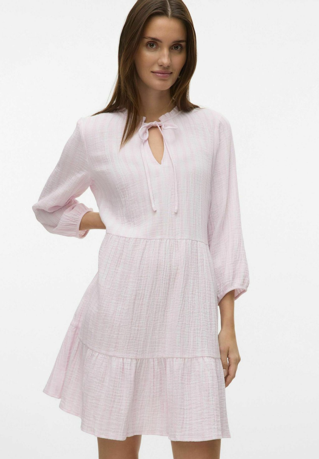 

Повседневное платье VMNANNA Vero Moda, розовый