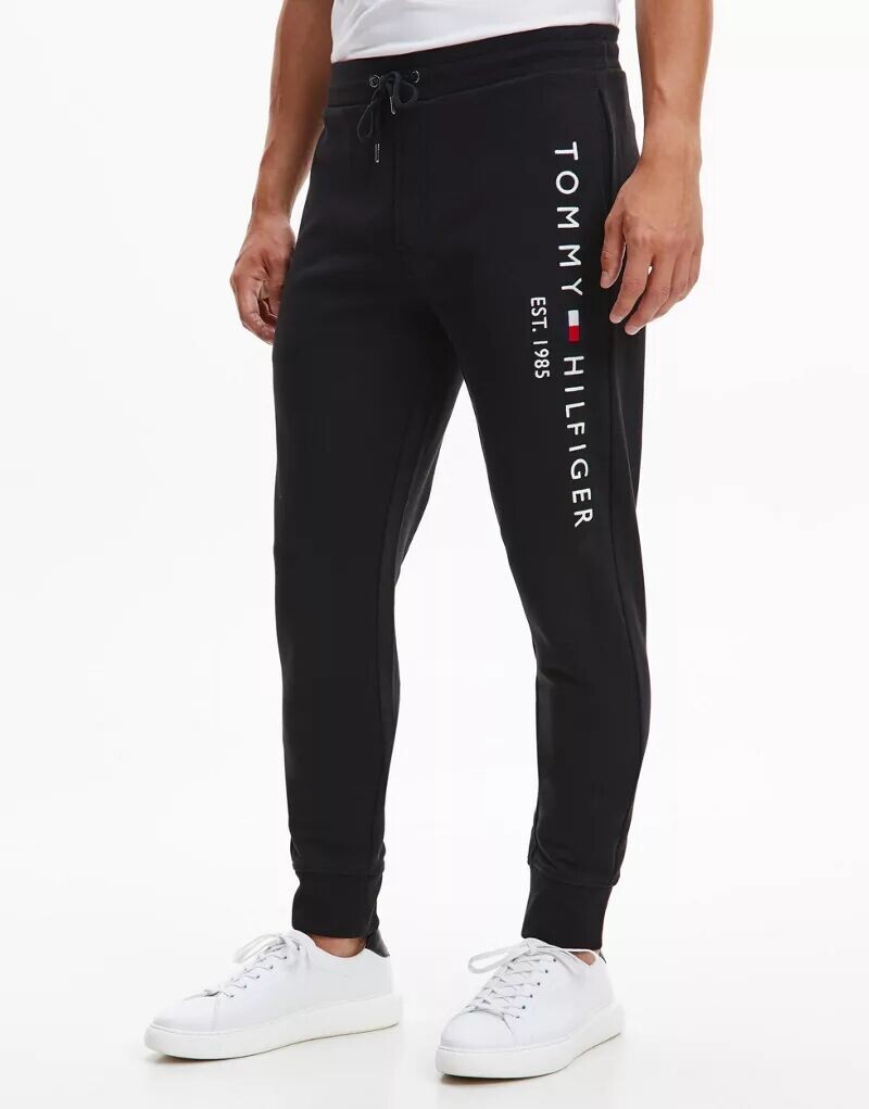 

Черные джоггеры с манжетами и вышитым флагом Tommy Hilfiger