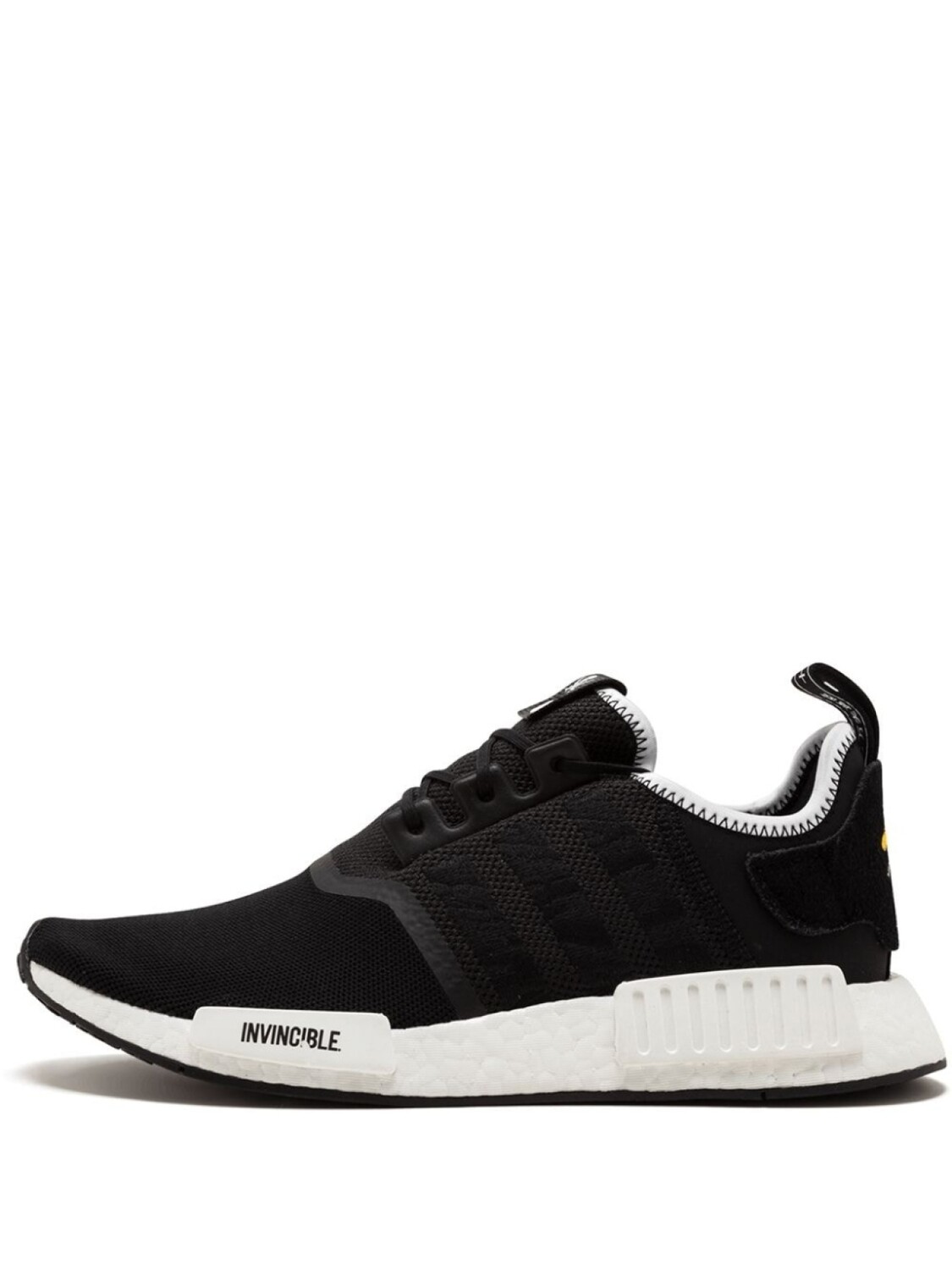 

Adidas кроссовки NMD R1 Neighborhood x Invincible, черный