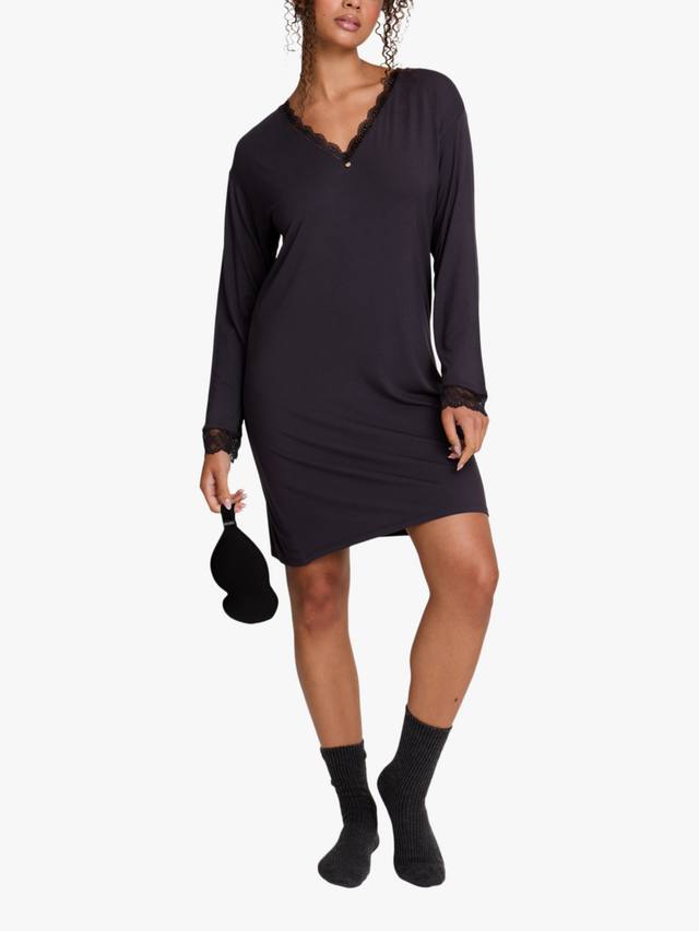 

Бамбуковое ночное платье с кружевом Pretty You London, Raven