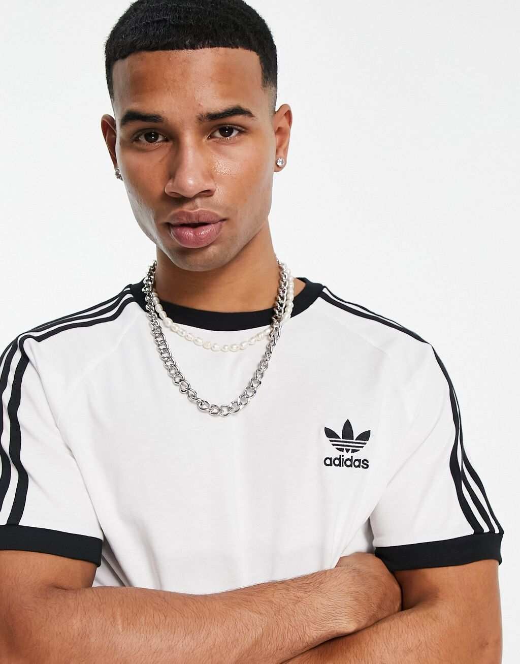 

Белая футболка с тремя полосками adidas Originals, Белый, Белая футболка с тремя полосками adidas Originals
